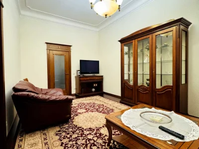 Apartment. Hetman Petro Doroshenko Street, Lviv