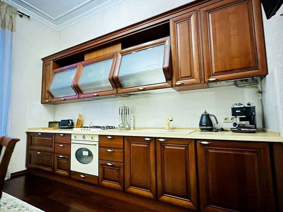 Apartment. Hetman Petro Doroshenko Street, Lviv