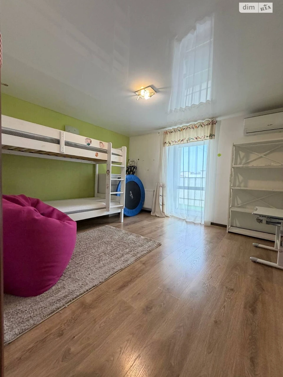 Продаж Квартира Південно-Західний