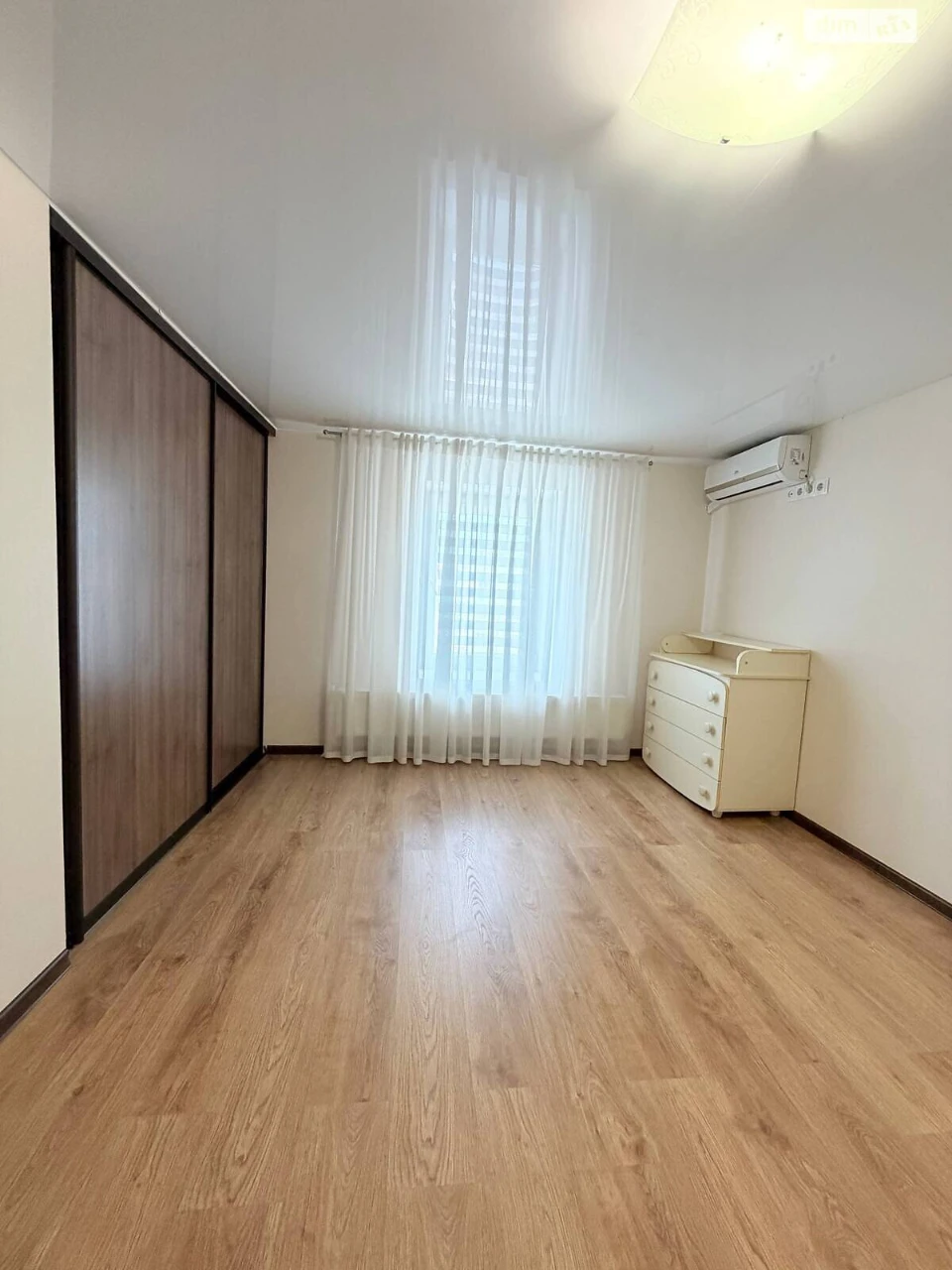 Продаж Квартира Південно-Західний
