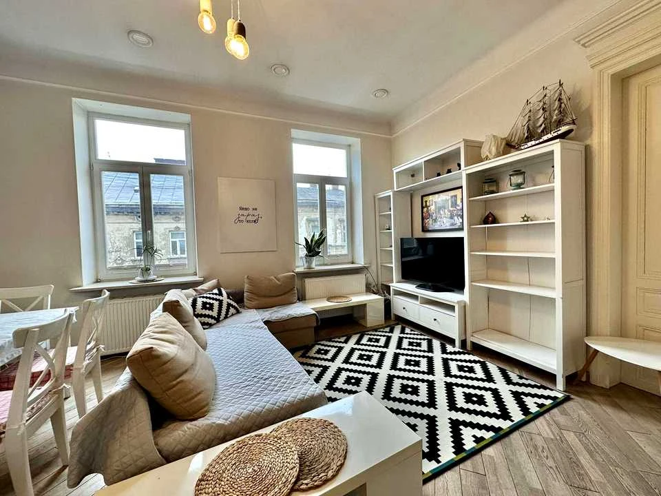 Apartment. Michael Hrushevsky Street, Lviv