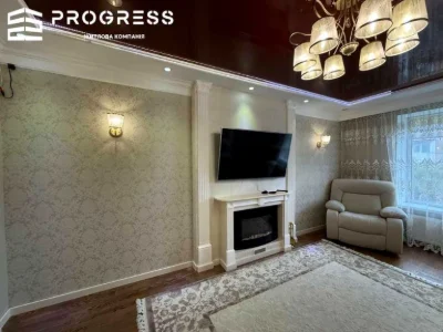 Apartment. Ivano-Frankivsk, Ukrainian Victory Street
