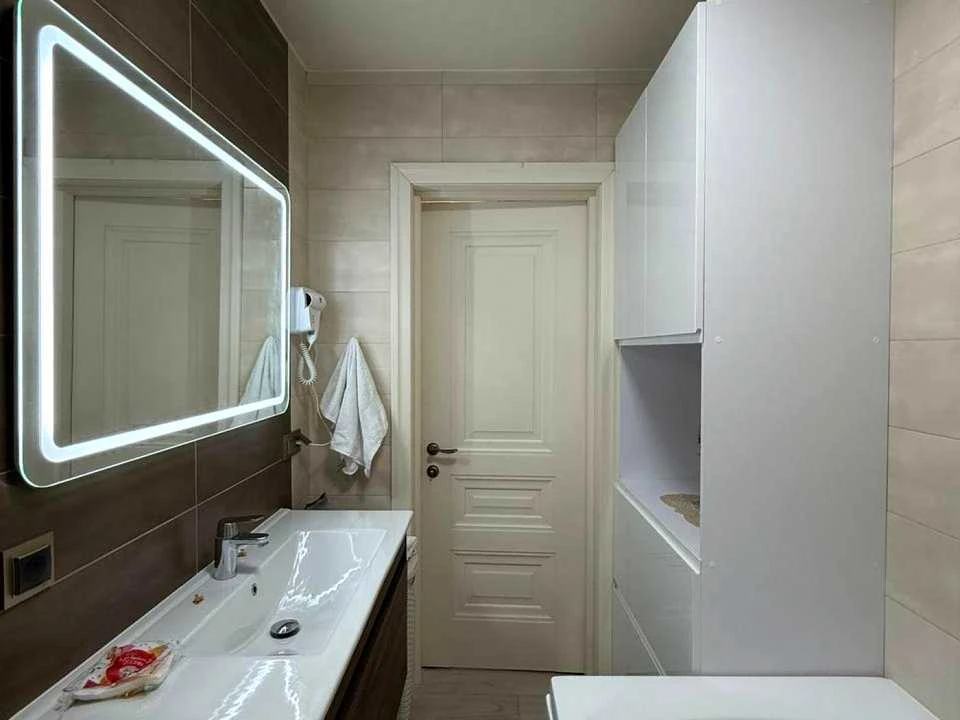 Apartment. Ivano-Frankivsk, Ukrainian Victory Street