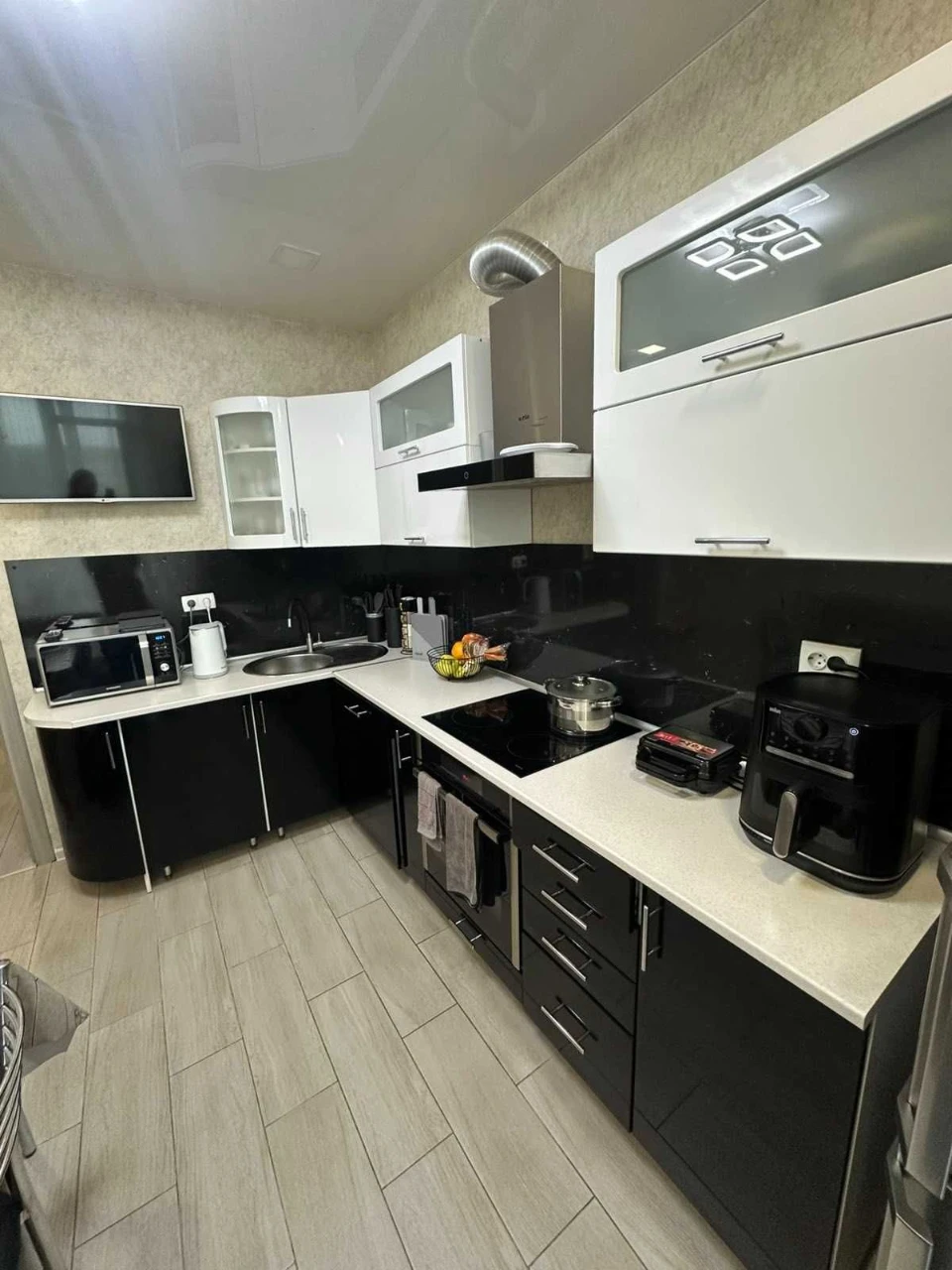 Spacious 2-bedroom apartment for sale in Ingul district