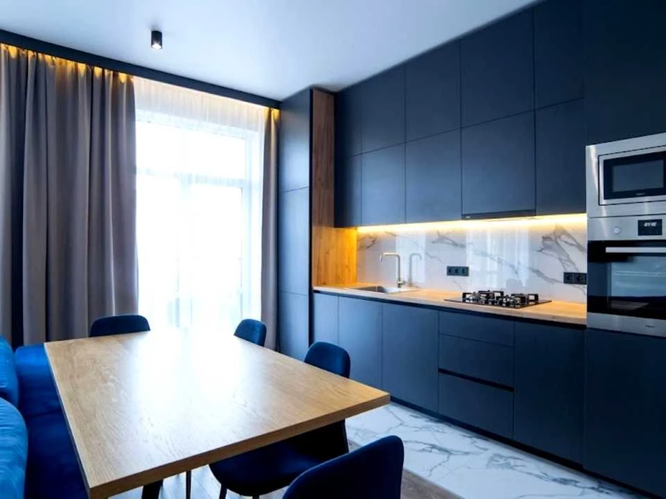 Apartment. Vyacheslav Chornovola Street, Lviv