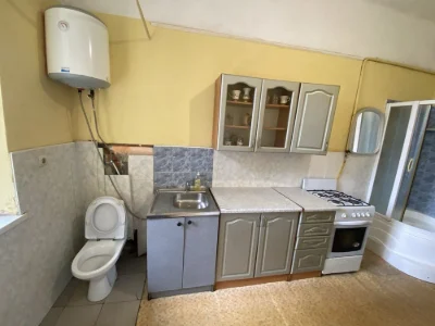 Sale of a 1-room apartment on Kulparkyska Street, Cardiology Center area