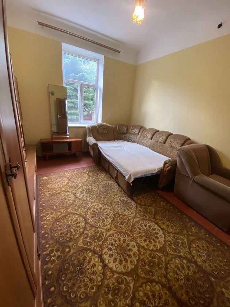 Sale of a 1-room apartment on Kulparkyska Street, Cardiology Center area