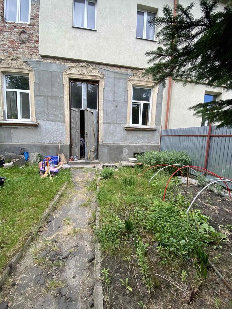 Sale of a 1-room apartment on Kulparkyska Street, Cardiology Center area
