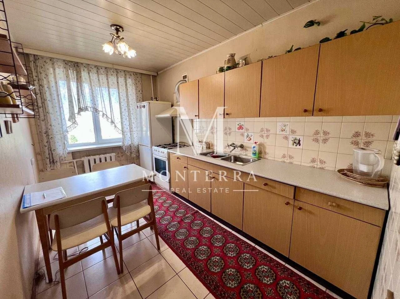 Продаж 3 кімнаткої квартири жилий стан, Київ, Правий берег С