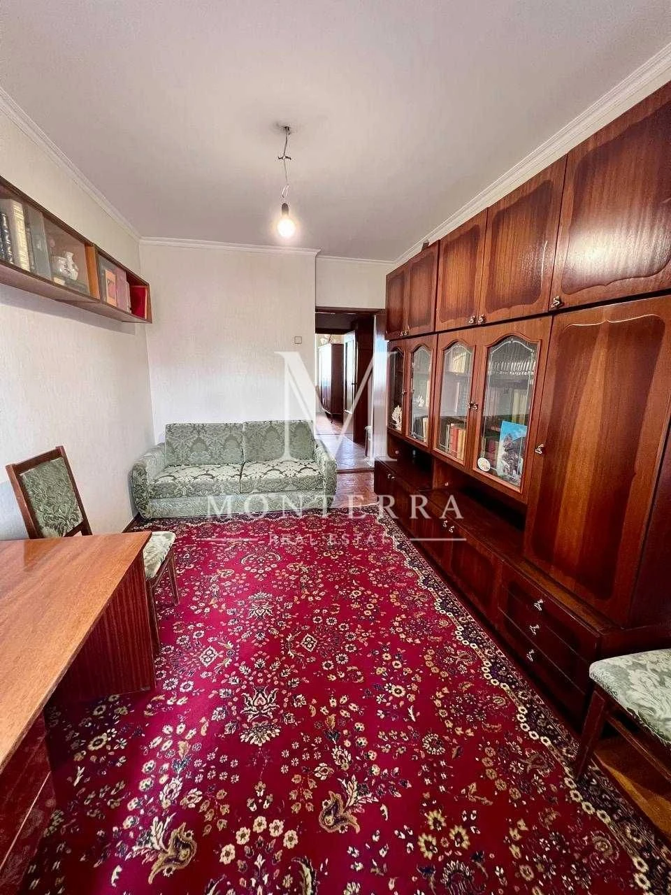 Продаж 3 кімнаткої квартири жилий стан, Київ, Правий берег С