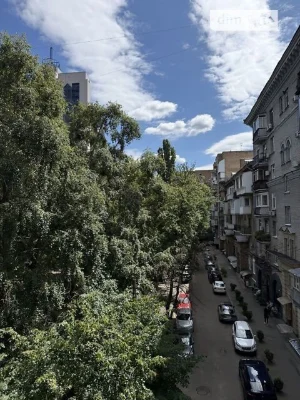 Продаж 5к квартири 178.1 кв. м на вул. Кропивницького 14 • I
