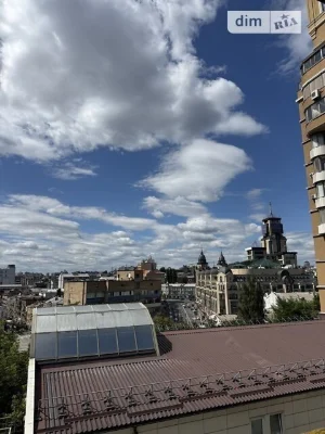 Продаж 5к квартири 178.1 кв. м на вул. Кропивницького 14 • I
