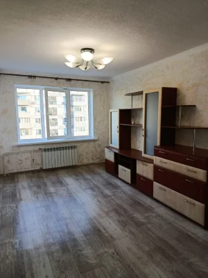 3-кімнатна квартира на Червоному Камені