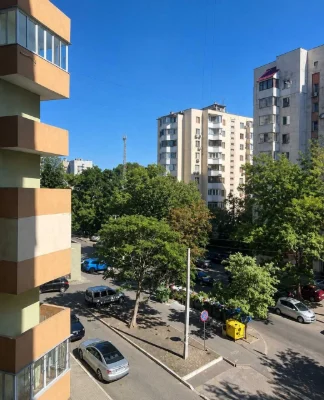 Продається простора квартира в новому монолітному будинку