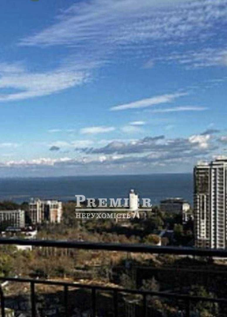 Квартира с видом на море в ЖК «Эллада», кирпичный дом, Арка