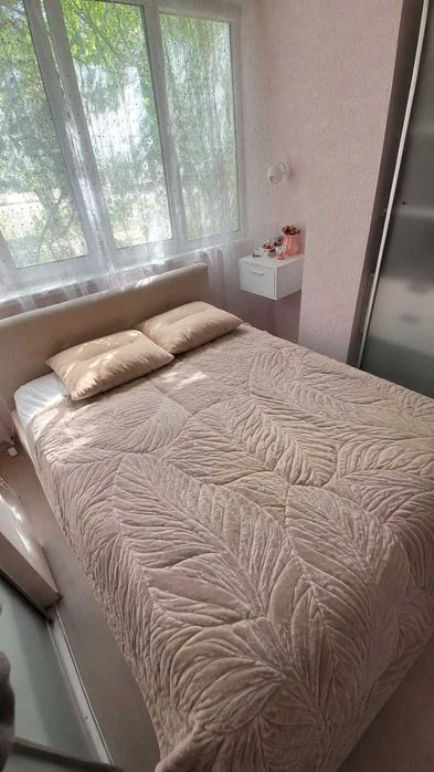 С Продам 3-комнатную квартиру с капремонтом 2/16 Салтовка м.