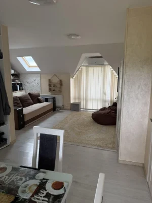 3-bedroom apartment with renovation, BAM