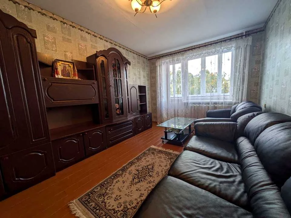 Apartment. Vasyl Chervonia st., Lviv