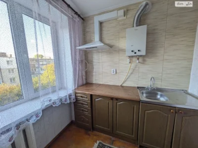Продаж Квартиры в Лёнокомбинате