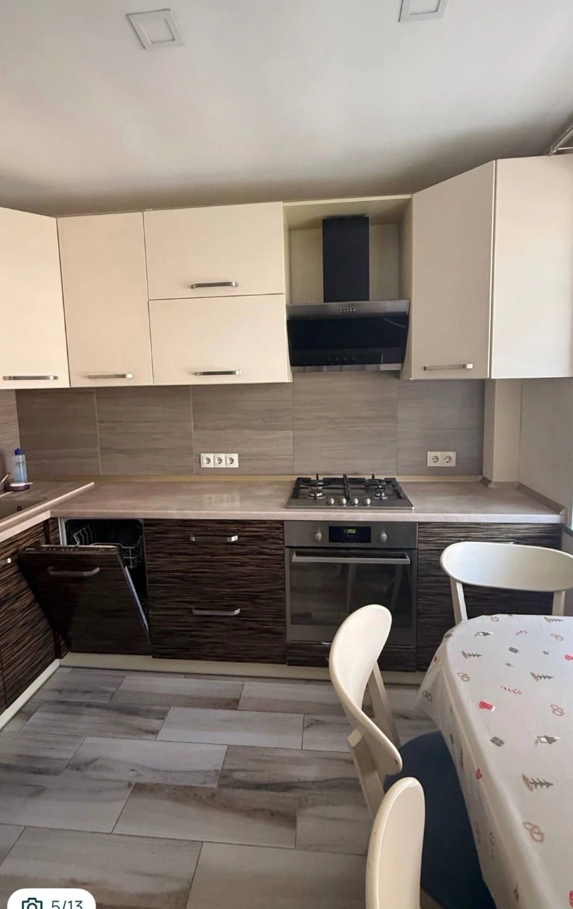Sale of a two-bedroom apartment in a new building on Kharkiv Street