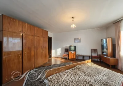 Продаж просторої 3-кімнатній квартири на вул. Трійцька