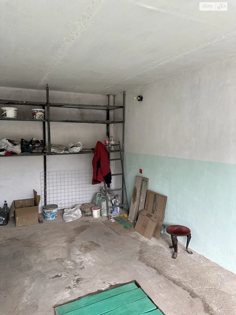 Продаж Місце в гаражному кооперативі Озерна