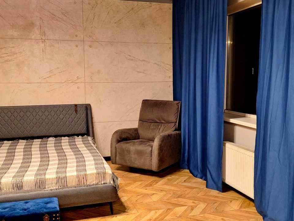 Apartment. Raisi Okipnoy st.