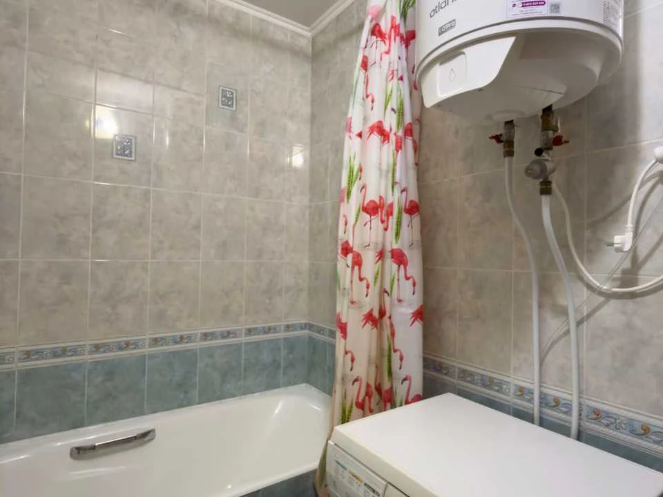 Квартира. Київ, Срібнокільська вул.