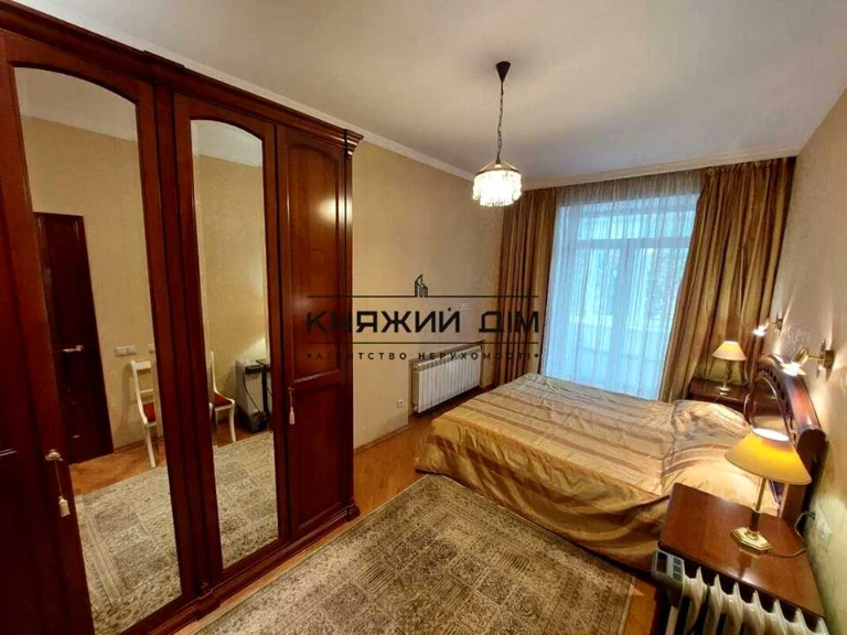 Квартира. Київ, вулиця Князів Острозьких