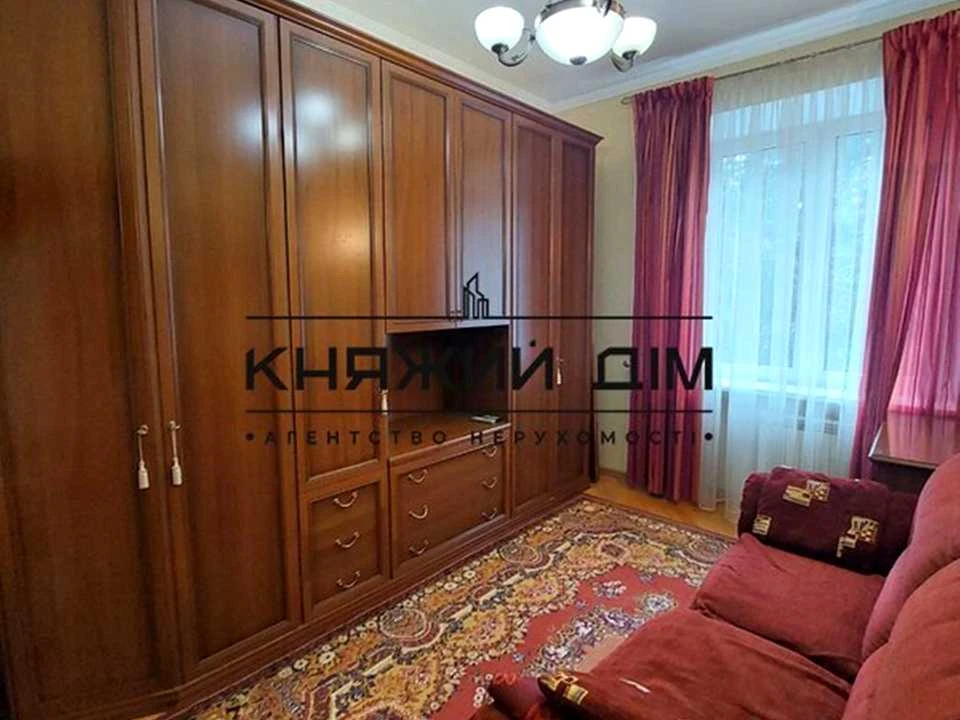 Квартира. Київ, вулиця Князів Острозьких