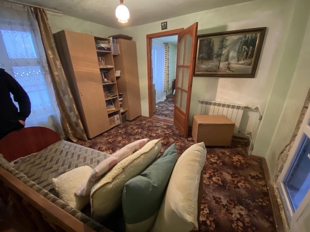 Sale of a 2-story apartment on St. Theodore Square, Center