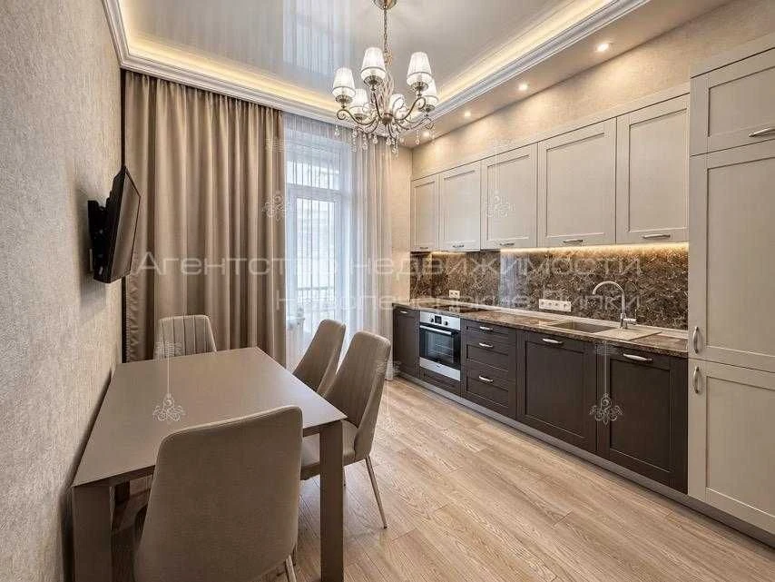 Продаж однокімнатної квартири 51 м² в ЖК "Новопечерські Липки" -