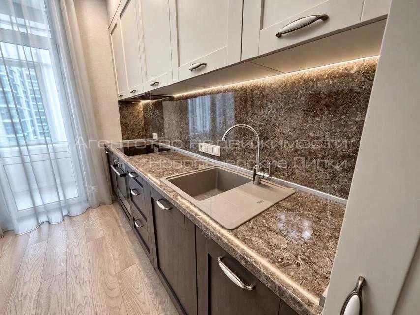 Продаж однокімнатної квартири 51 м² в ЖК "Новопечерські Липки" -