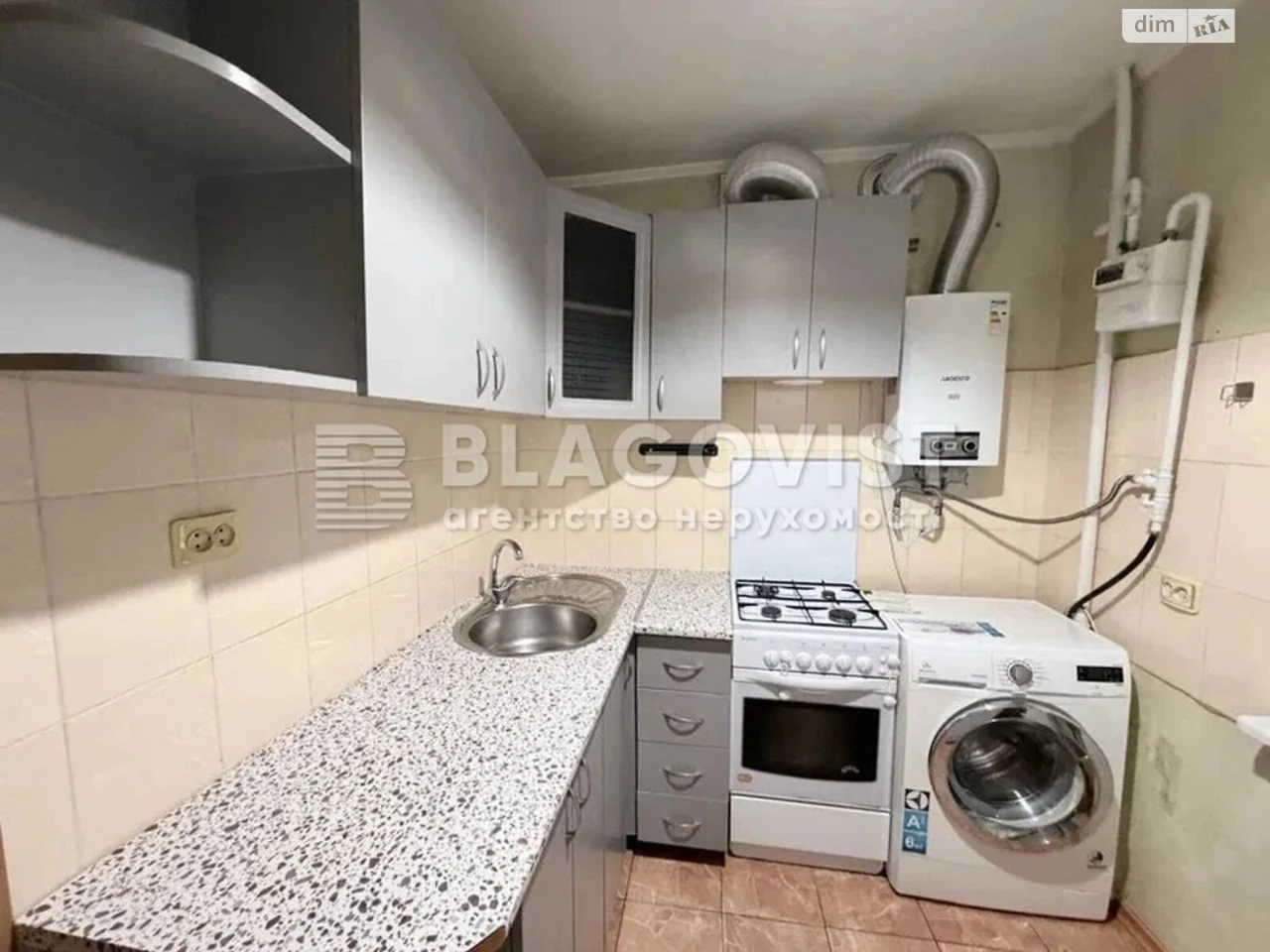 Apartment for Sale in Akademmisto