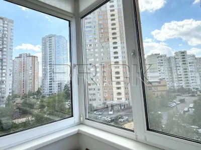 Квартира. Київ, Радунська вул.
