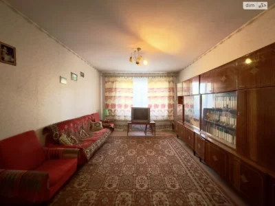 Продаж Квартири в Тополі-1