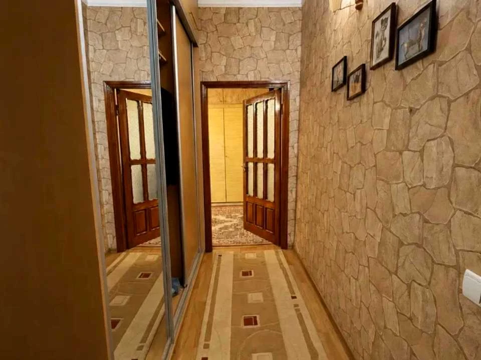 Apartment. Dnipro, Oleksandra Polia St.