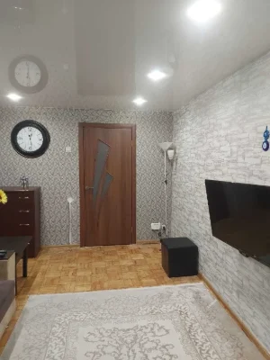 Продажа 2 кім. Малий ринок.