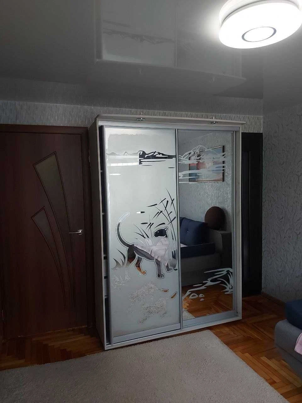 Продажа 2 кім. Малий ринок.