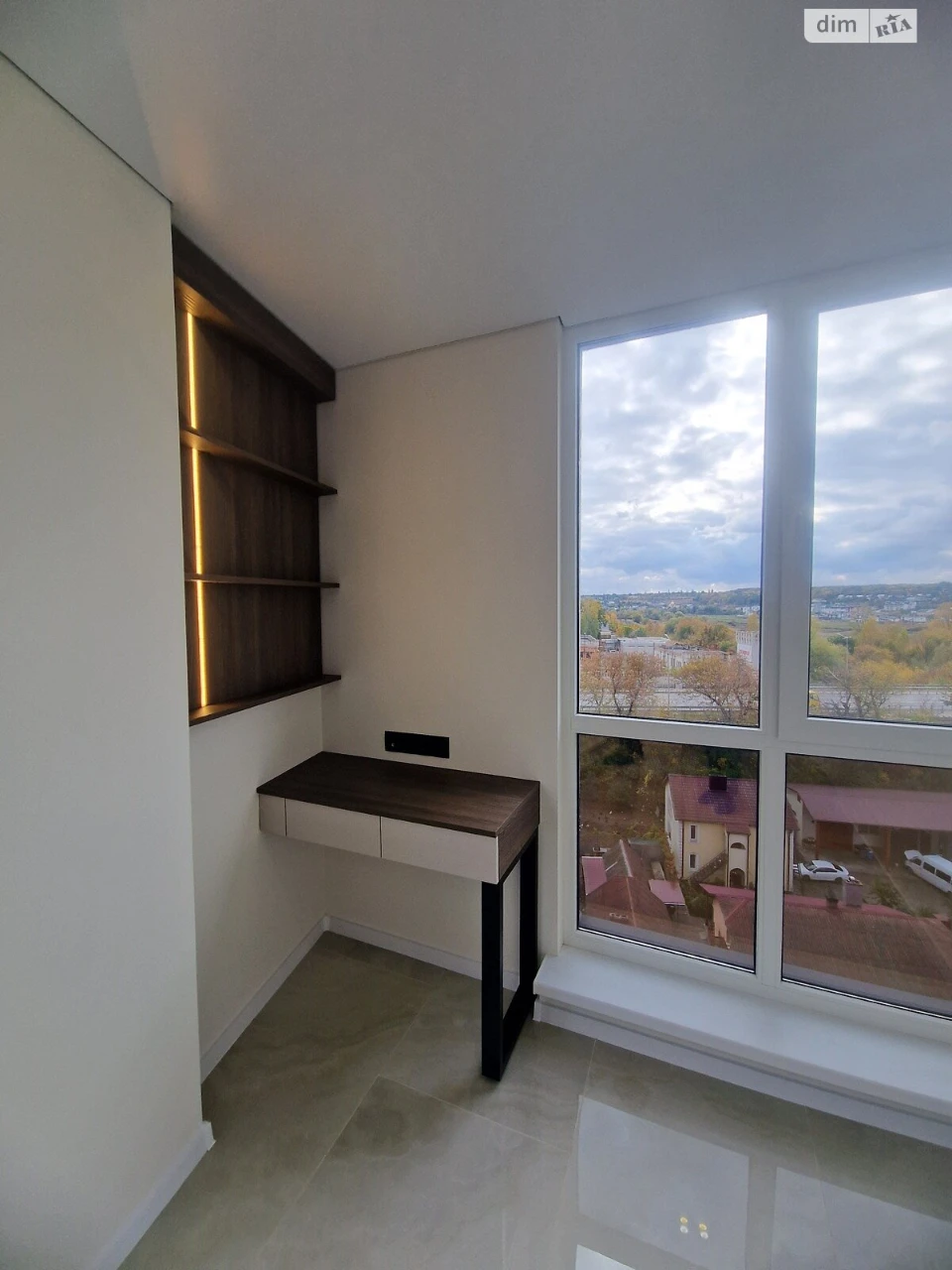 Apartment for Sale: Center