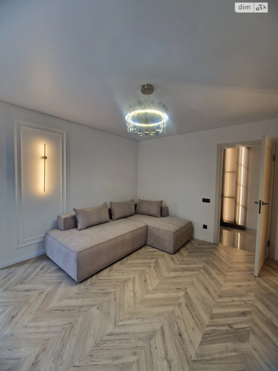 Apartment for Sale: Center