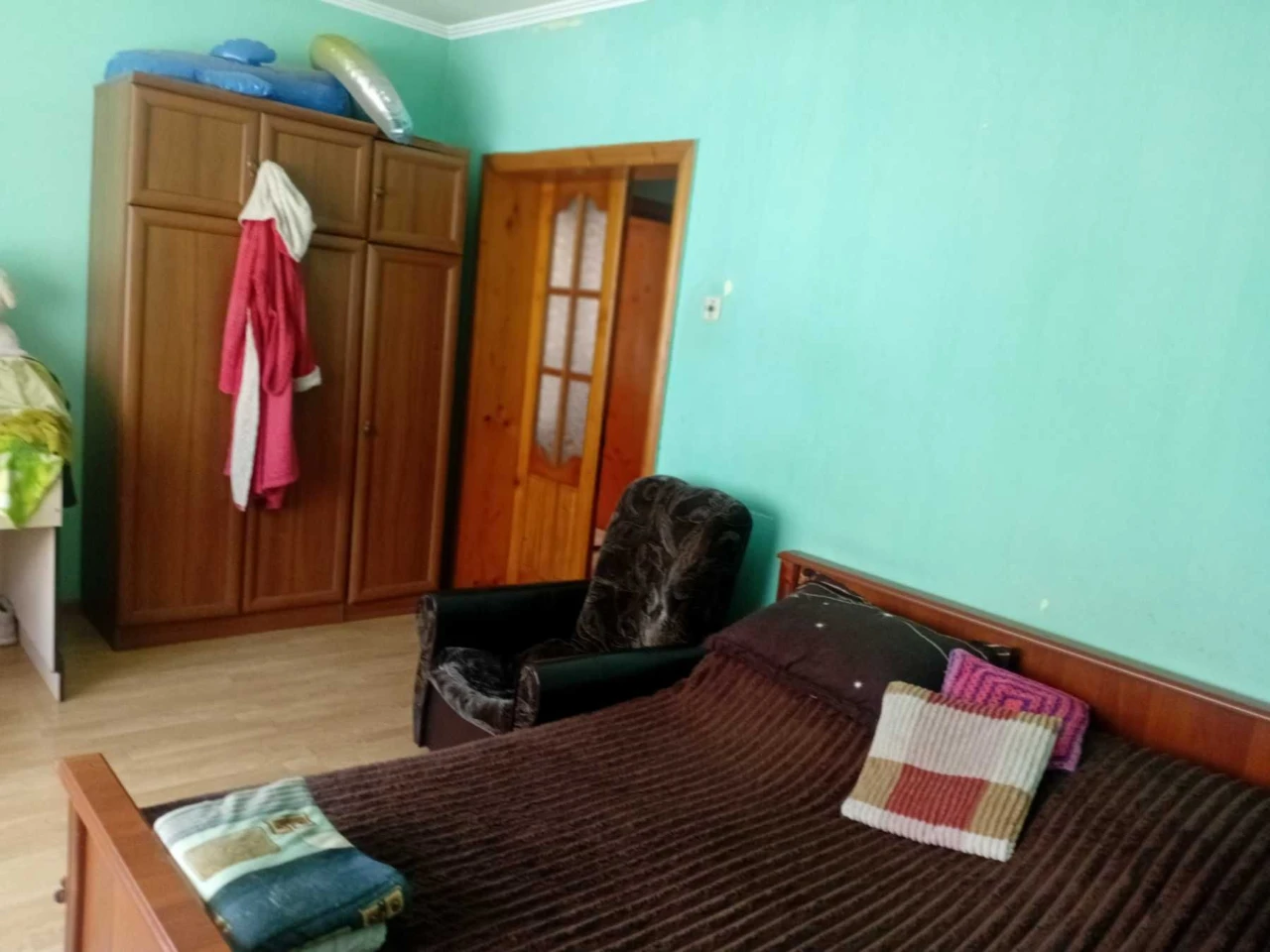 For Sale: 176 sq.m. house with all amenities.