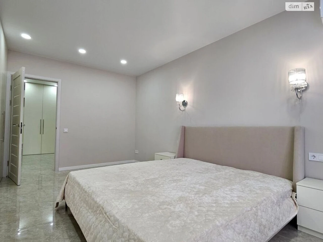 Long Term Rental - Apartment in Obol'