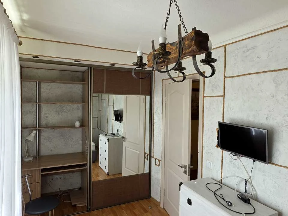 Apartment. Dnipro, Orlivskyi lane.