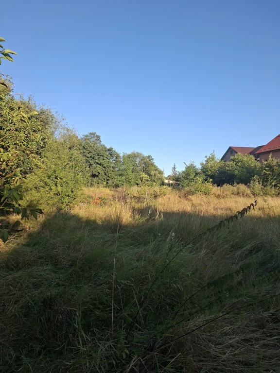 Продается земельный участок (в районе магазина Жан)