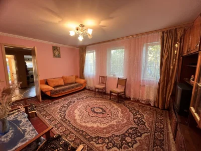 For Sale House near Freedom Avenue