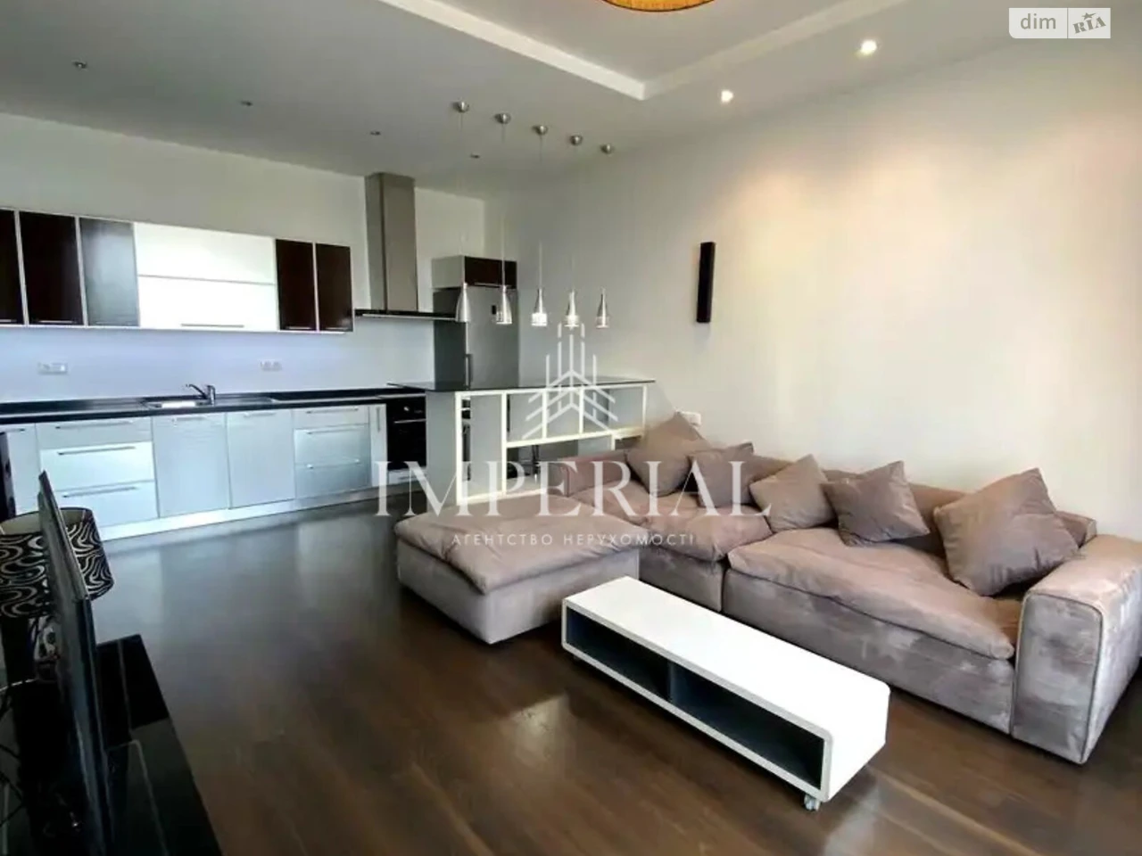 Long-Term Rental Apartment, Holosiivsky