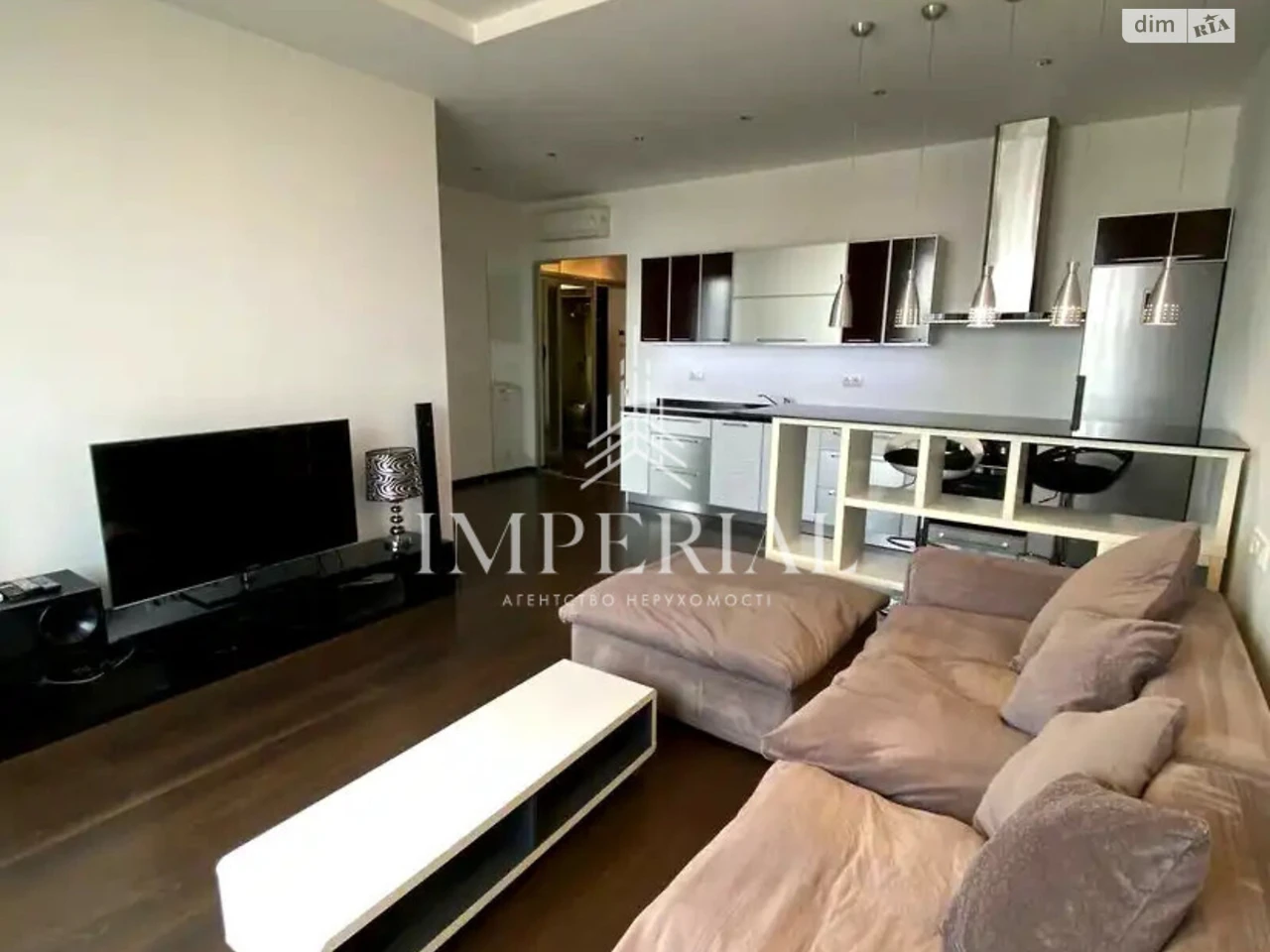 Long-Term Rental Apartment, Holosiivsky