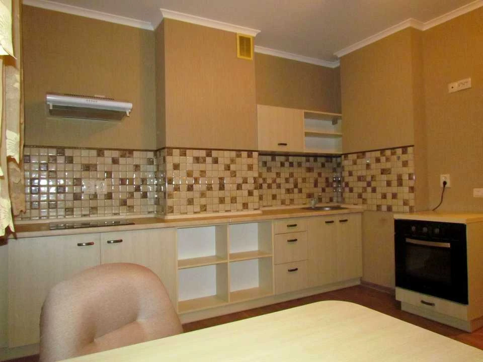 Apartment. Kolomyyskiy Prosv.
