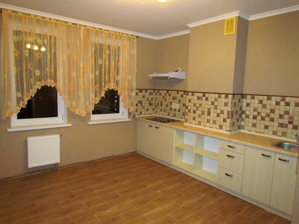 Apartment. Kolomyyskiy Prosv.